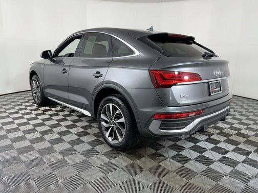 2022 Audi Q5 45 S line Premium Plus