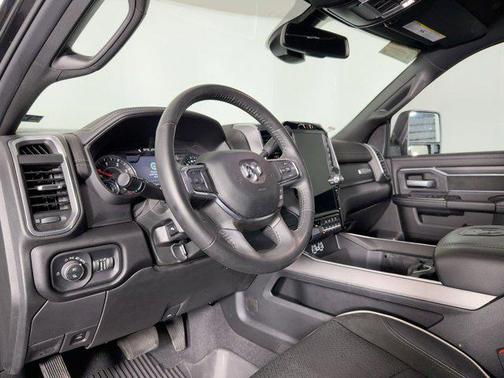 2024 RAM 2500 Laramie Crew Cab 4x4 6'4' Box