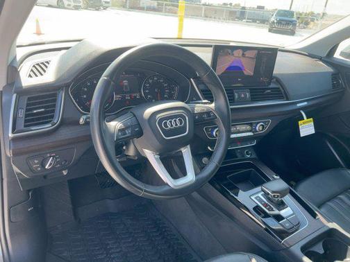 2023 Audi Q5 45 S line Premium