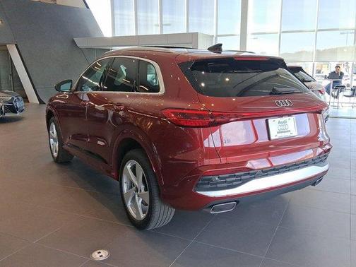 2025 Audi Q5 Premium Plus TFSI quattro S tronic