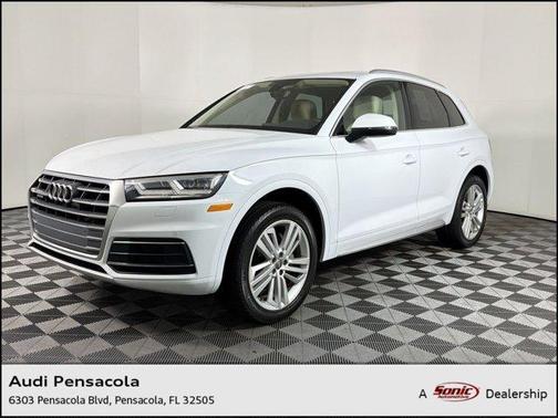 Glacier White Metallic 2019 Audi Q5 2.0T Premium Plus