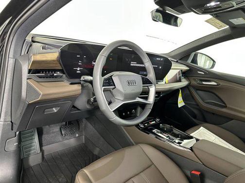 2025 Audi Q6 e-tron Prestige quattro