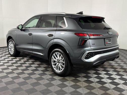Daytona Gray Pearl Effect 2026 Audi Q3 TFSI quattro S tronic