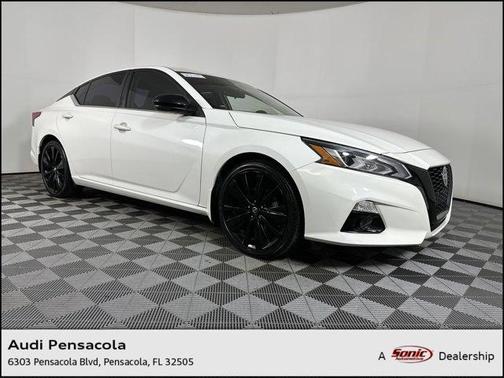 2022 Nissan Altima SR FWD