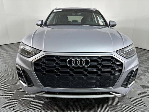 2024 Audi Q5 45 S line Premium