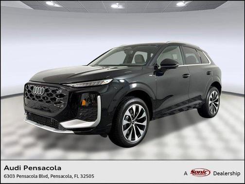 Mythos Black Metallic 2026 Audi Q3 TFSI quattro S tronic