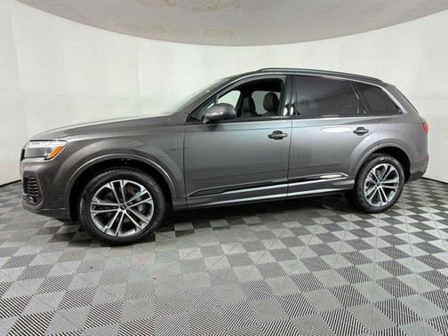 2026 Audi Q7 45 Premium