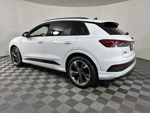 2025 Audi Q4 e-tron Premium 55 quattro