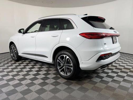 2025 Audi Q5 Premium Plus TFSI quattro S tronic