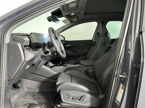 2025 Audi Q6 e-tron Premium Plus