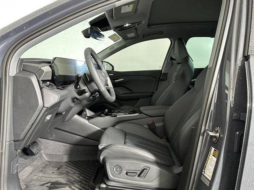 2025 Audi Q6 e-tron Premium Plus