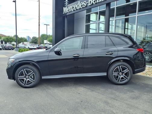Black 2026 Mercedes-Benz GLC 300 Base 4MATIC