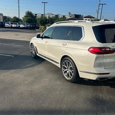 2021 BMW X7 xDrive40i