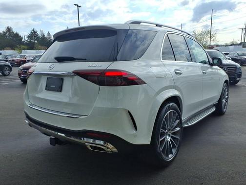 Polar White 2026 Mercedes-Benz GLE 450 4MATIC