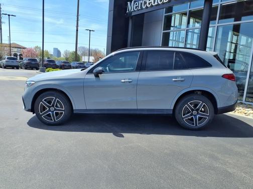 2025 Mercedes-Benz GLC 300 Base 4MATIC