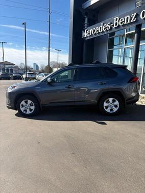 2020 Toyota RAV4 Hybrid XLE