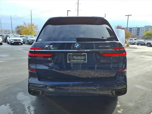 2023 BMW X7 xDrive40i
