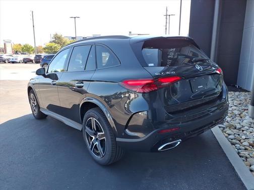 2026 Mercedes-Benz GLC 300 Base 4MATIC