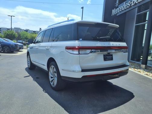 2022 Lincoln Navigator Reserve