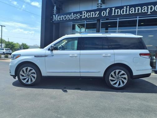 2022 Lincoln Navigator Reserve