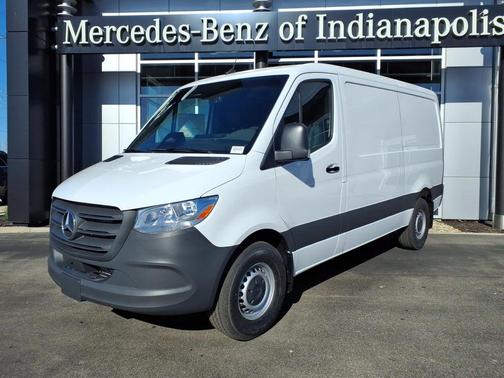 Arctic White 2026 Mercedes-Benz Sprinter 2500 Standard Roof