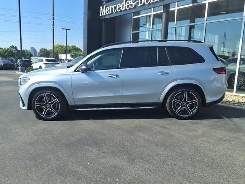 Cirrus Silver Metallic 2026 Mercedes-Benz GLS 450 4MATIC