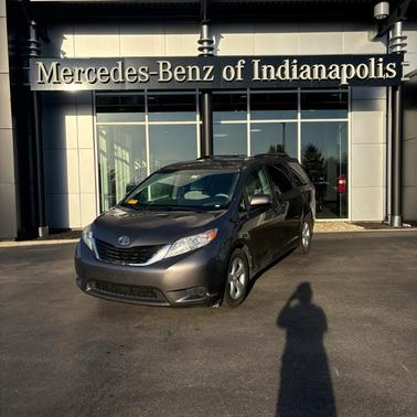 2013 Toyota Sienna LE