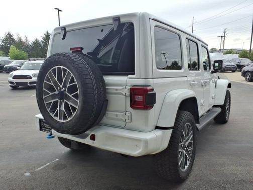 Bright White Clearcoat 2024 Jeep Wrangler 4xe High Altitude