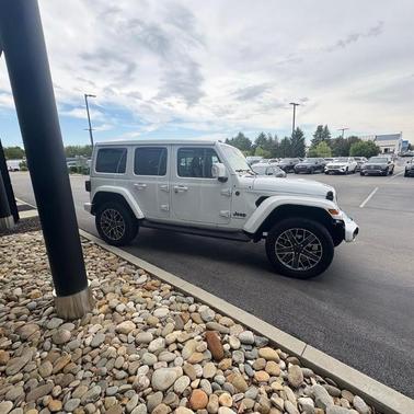 Bright White Clearcoat 2024 Jeep Wrangler 4xe High Altitude