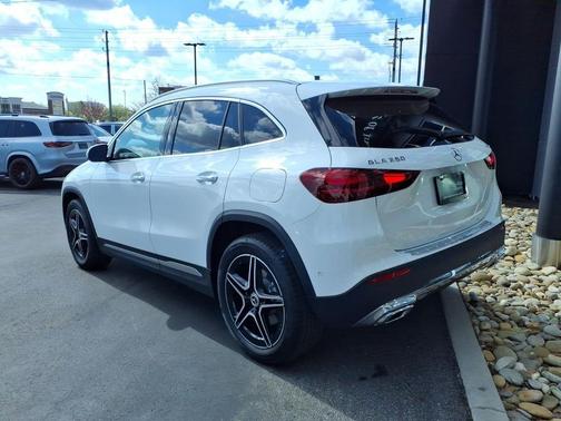 Polar White 2026 Mercedes-Benz GLA 250 Base 4MATIC