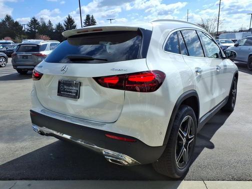 Polar White 2026 Mercedes-Benz GLA 250 Base 4MATIC