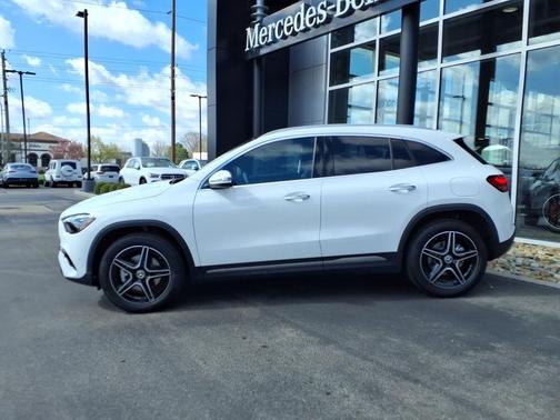 Polar White 2026 Mercedes-Benz GLA 250 Base 4MATIC