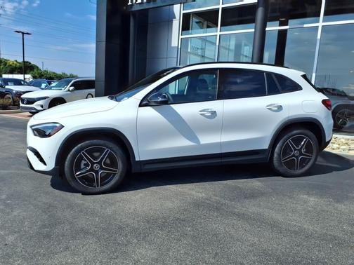 2026 Mercedes-Benz GLA 250 Base 4MATIC