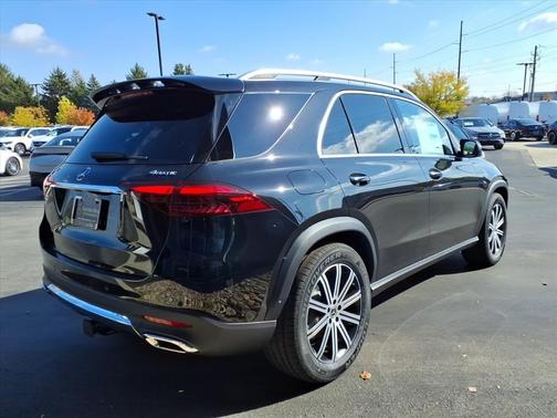 Obsidian Black Metallic 2026 Mercedes-Benz GLE 350 Base 4MATIC