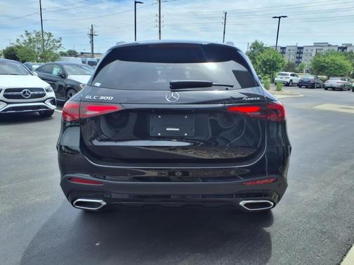 2025 Mercedes-Benz GLC 300 Base 4MATIC