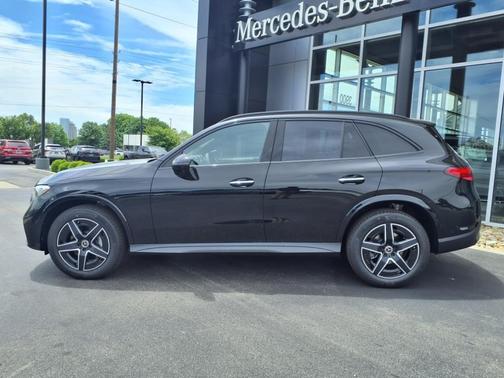 2025 Mercedes-Benz GLC 300 Base 4MATIC
