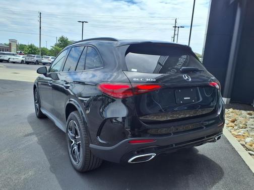 2025 Mercedes-Benz GLC 300 Base 4MATIC