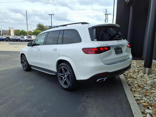 2026 Mercedes-Benz GLS 450 