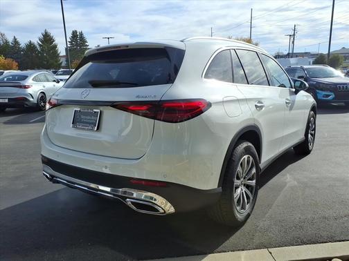 Polar White 2026 Mercedes-Benz GLC 300 Base 4MATIC