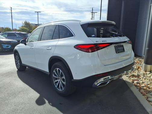 Polar White 2026 Mercedes-Benz GLC 300 Base 4MATIC