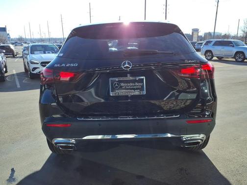 2026 Mercedes-Benz GLA 250 Base 4MATIC