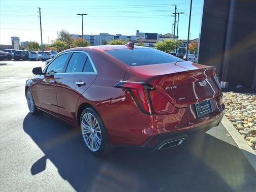 2023 Cadillac CT4 Premium Luxury