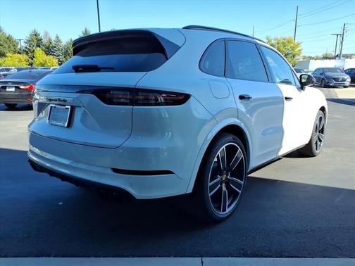2021 Porsche Cayenne Turbo