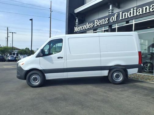 Arctic White 2026 Mercedes-Benz Sprinter 2500