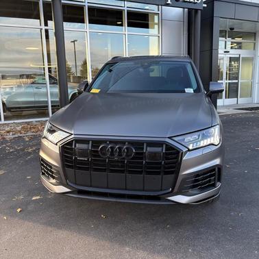 2023 Audi Q7 55 Premium Plus
