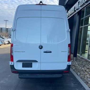 2025 Mercedes-Benz Sprinter 2500 High Roof