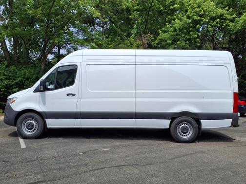 2025 Mercedes-Benz Sprinter 2500 High Roof