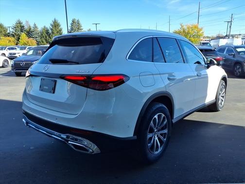 Polar White 2026 Mercedes-Benz GLC 300 Base 4MATIC