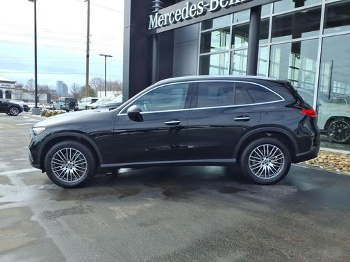 2025 Mercedes-Benz GLC 300 Base 4MATIC