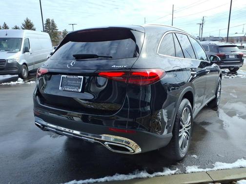 2025 Mercedes-Benz GLC 300 Base 4MATIC